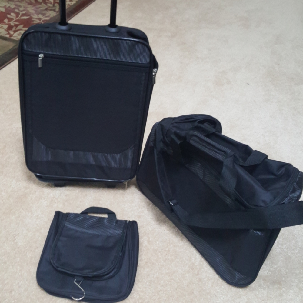 3 piece new black carry on roller bag duffle lunch